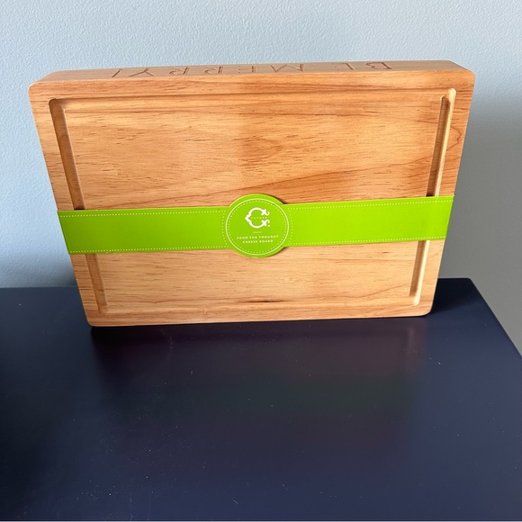 NWT C Wonder “Be Merry” Charcuterie Cheese Board Wood Christmas Holiday Party - Picture 6 of 6